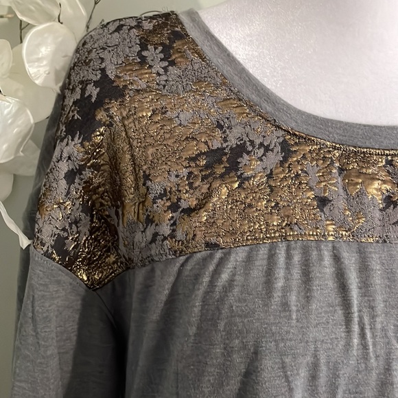 LANE BRYANT PLUS SIZE SHIRT - Picture 2 of 5